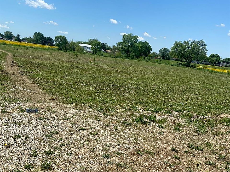 2nd image of 3961 Shrine Rd