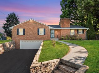 5415 Medmont Cir SW, Roanoke, VA 24018