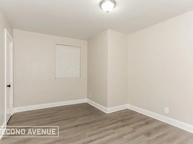 1934 Ella St — Photo 12