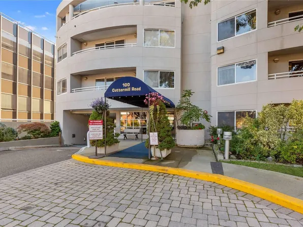 100 Cuttermill Road #4B, Great Neck, NY 11021