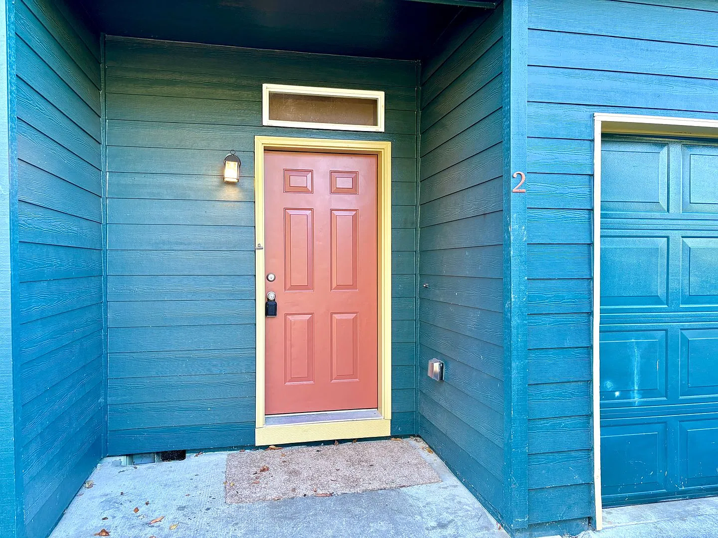 GREEJ05 — Photo 1