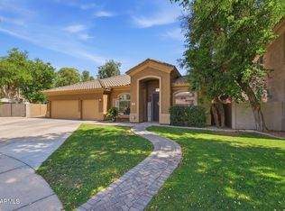 1561 E SARATOGA Court, Gilbert, AZ 85296