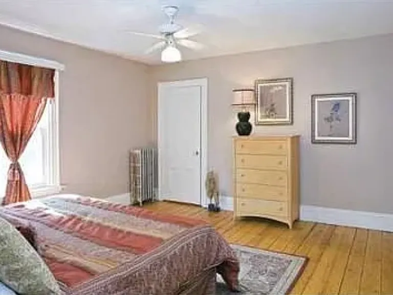 112 Newtonville Ave — Photo 5