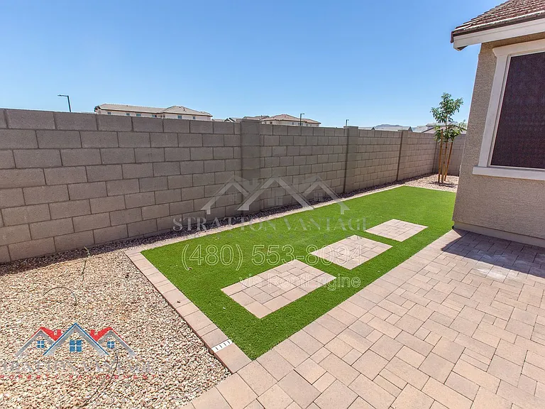 15769 W Voltaire St — Photo 35