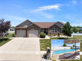 1300 Andy Dr, O Fallon, IL 62269