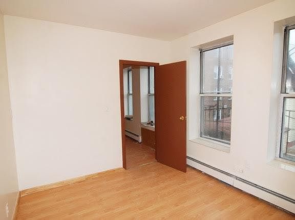 4th image of 1721 E 14th St