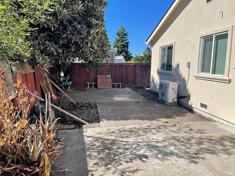 2727 Cryer St — Photo 11