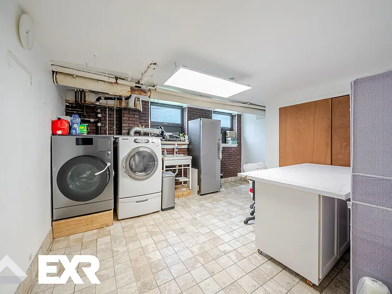 21-22 77th St #1A — Photo 30