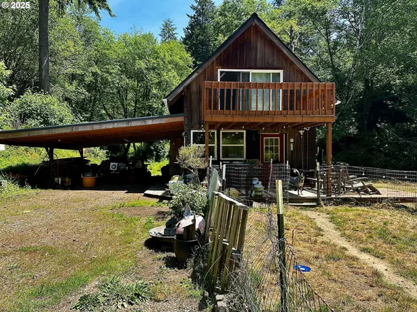 1433 E Canal Creek Rd, Waldport, OR 97394