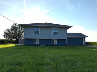 909 Harmon Rd, Harmon, IL 61042