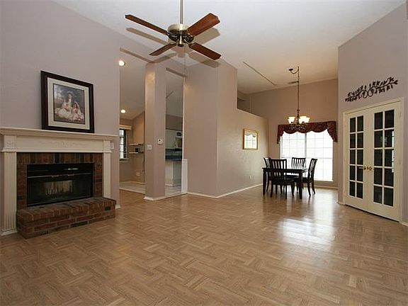 2nd image of 3806 Creststone Dr