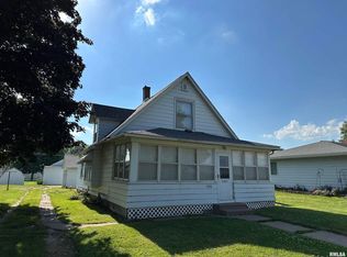 323 N Main St, Preston, IA 52069