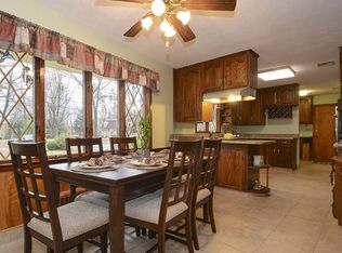 73 Robeth Ln, Wethersfield, CT 06109