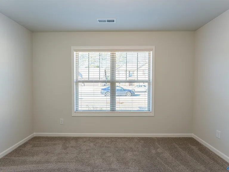 102 Waltrip Dr — Photo 4