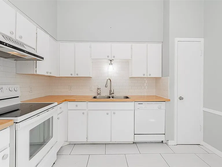 10438 High Hollows Dr #245 — Photo 9