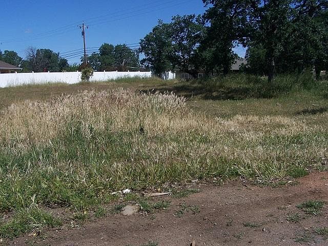 1st image of 22036 Castle Cragg Pl
