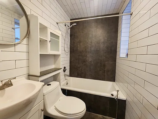 Rented by RELEASE NY | media 1