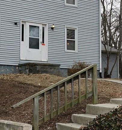 3rd image of 8101 Ashton St