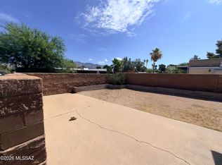 2501 E Greenlee Pl, Tucson, AZ 85716