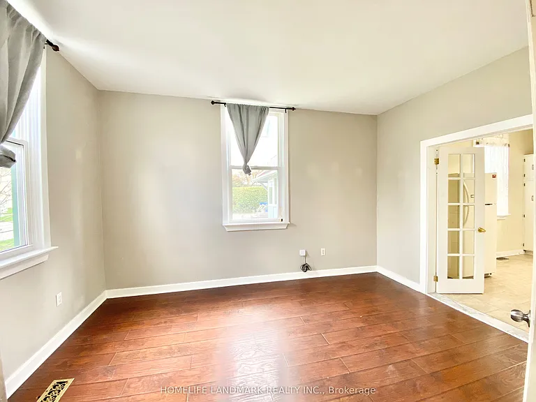 140 Vale Ave — Photo 6