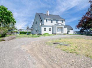 61-81 Anchorage Dr, Bridgeport, CT 06605