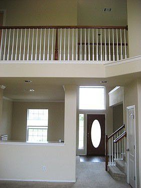 5th image of 231 Amber Ash Dr