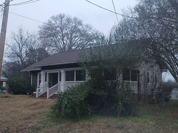 2nd image of 710 Love St
