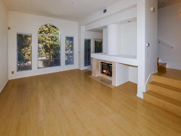 7 Venezia Aisle, Irvine, CA 92606