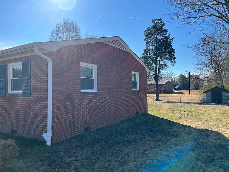4947 Trinity Blvd — Photo 17