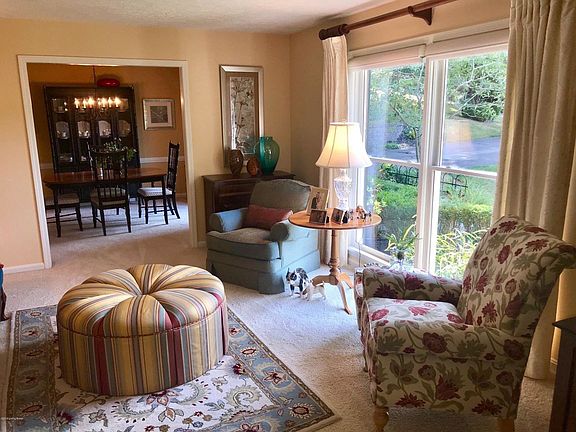 3rd image of 8913 Mountain Brook Ct