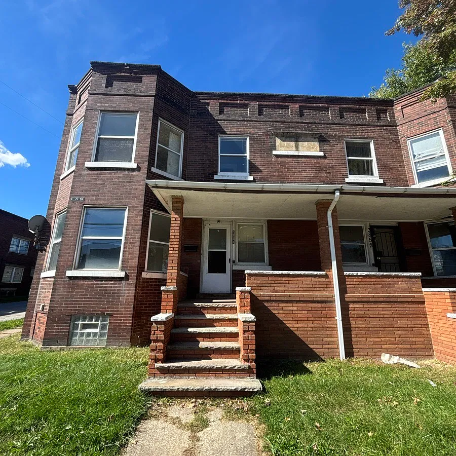 3 bed, $1,095 — Photo 3