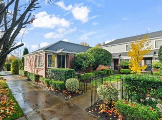 2105 NE Everett St APT 2, Portland, OR 97232