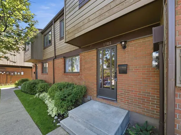 9803 N 24th St SW #1702, Calgary, AB T2V 1S5