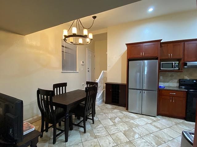 1st image of 656 Higate Dr
