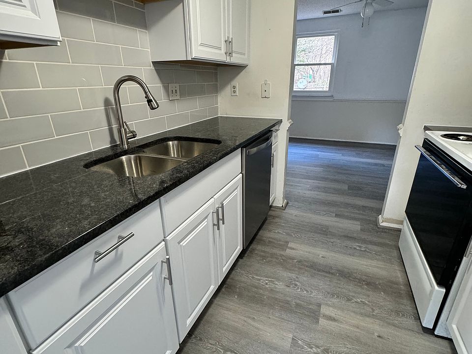 1st image of 9708 Greenmeadow Cir