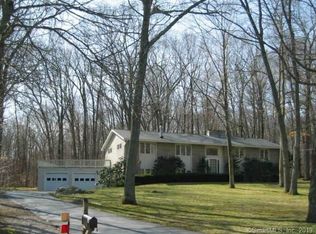 89 Sherwood Ln, Norwich, CT 06360