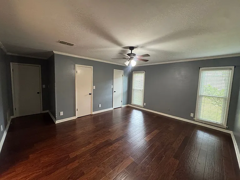 4600 Fox Den Ln — Photo 23