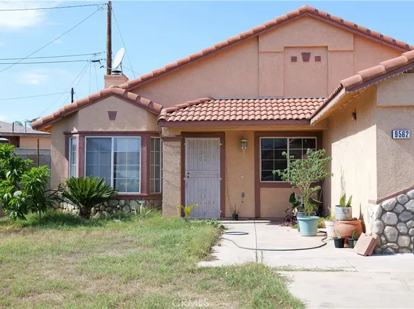 9562 Sultana Ave, Fontana, CA 92335