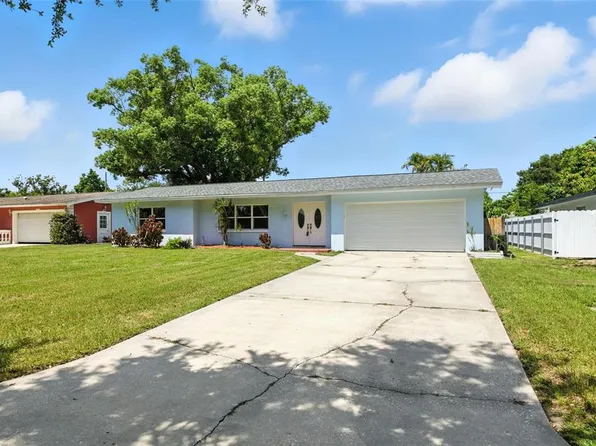 1322 Weber Dr, Clearwater, FL 33764