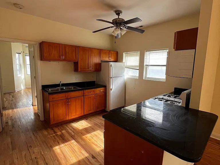 4528 S Hermitage Ave #4 — Photo 9