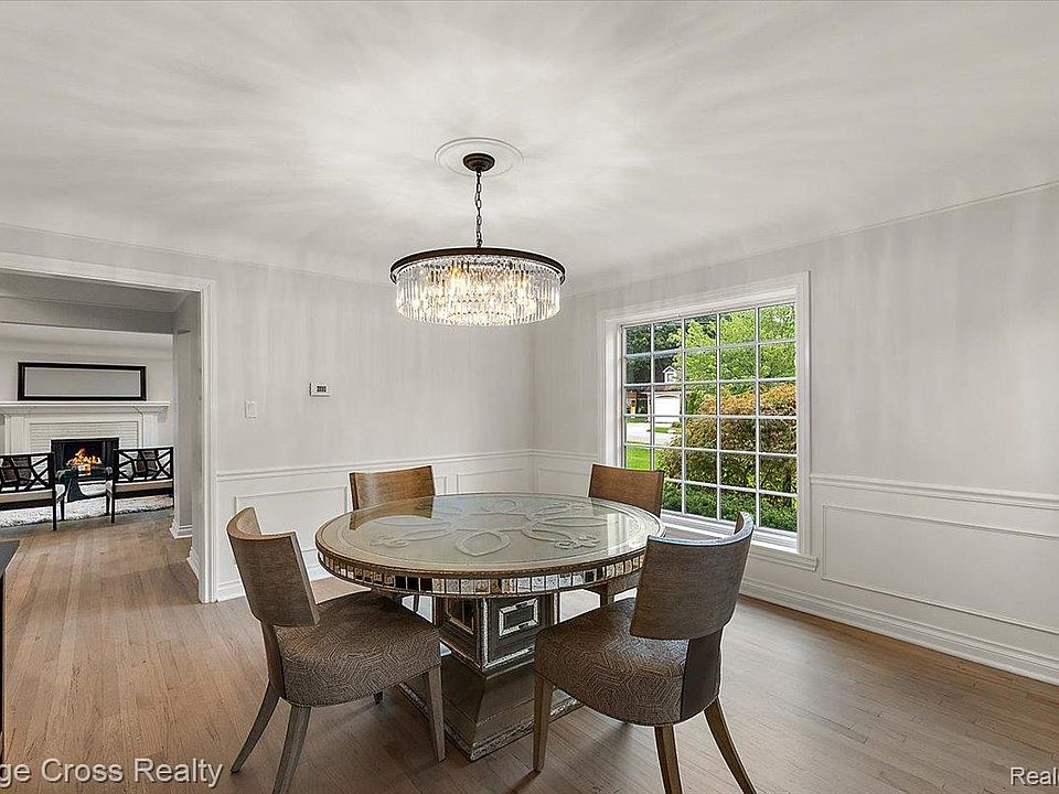 330 N Cranbrook Cross Rd, photo 18