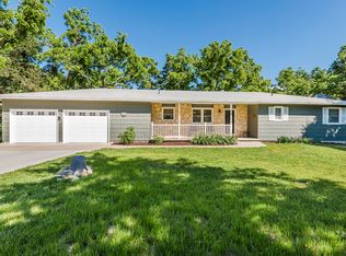 16 Perry Dr, Manhattan, KS 66502