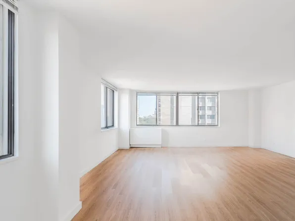 730 Columbus Avenue image 25 of 61