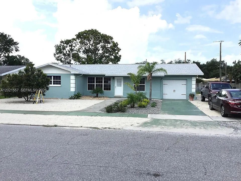 5321 3rd Road Ave W