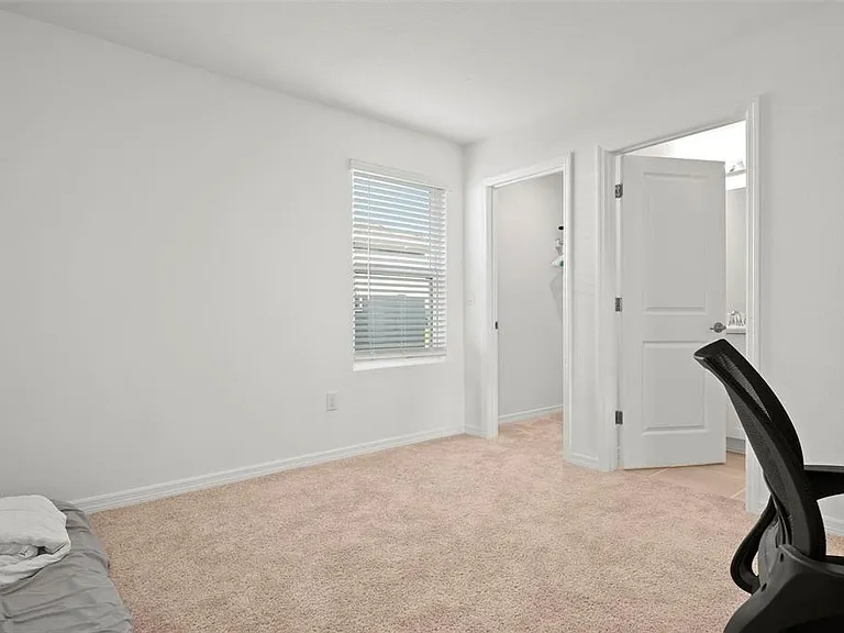 6305 Springmont Loop — Photo 22