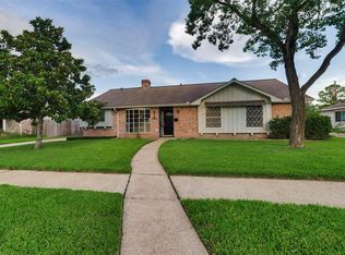 7615 Lacy Hill Dr, Houston, TX 77036