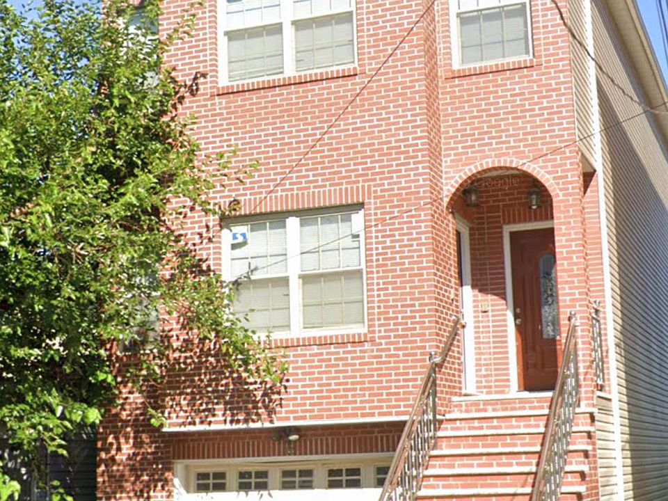 2nd image of 149 Terrace Ave