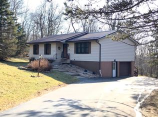 410 Jefferson Blvd, Jefferson Township, PA 18436