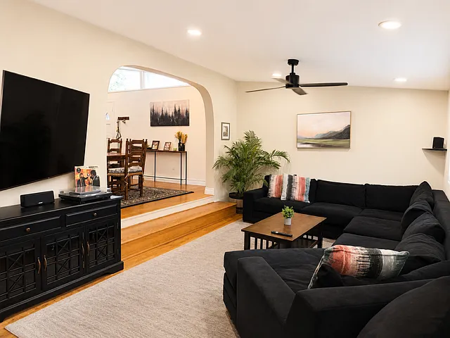 4644 Denwood Rd — Photo 11