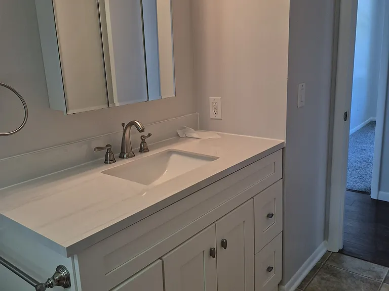 70 James St — Photo 11